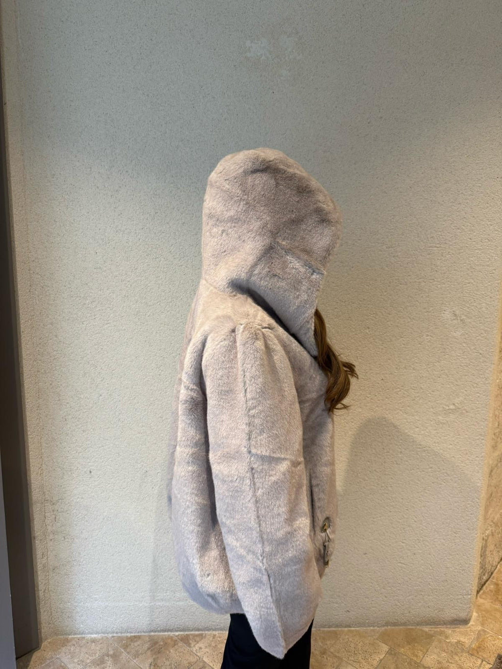 Fourrure à capuche (avec poches fermées)