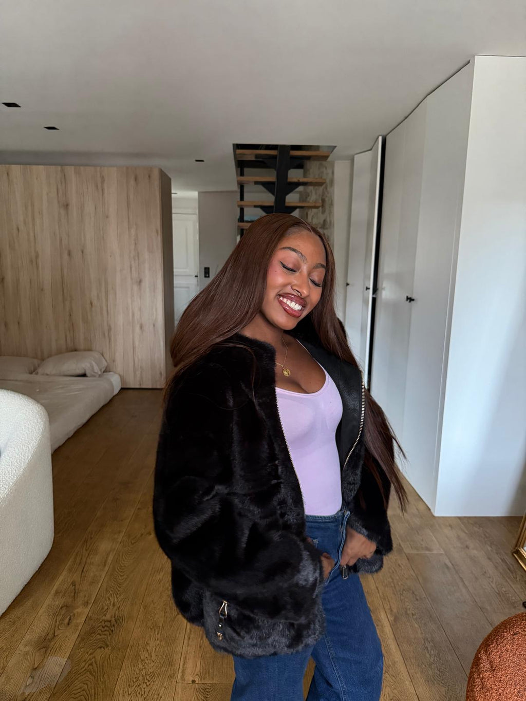 Fourrure à capuche (avec poches fermées)